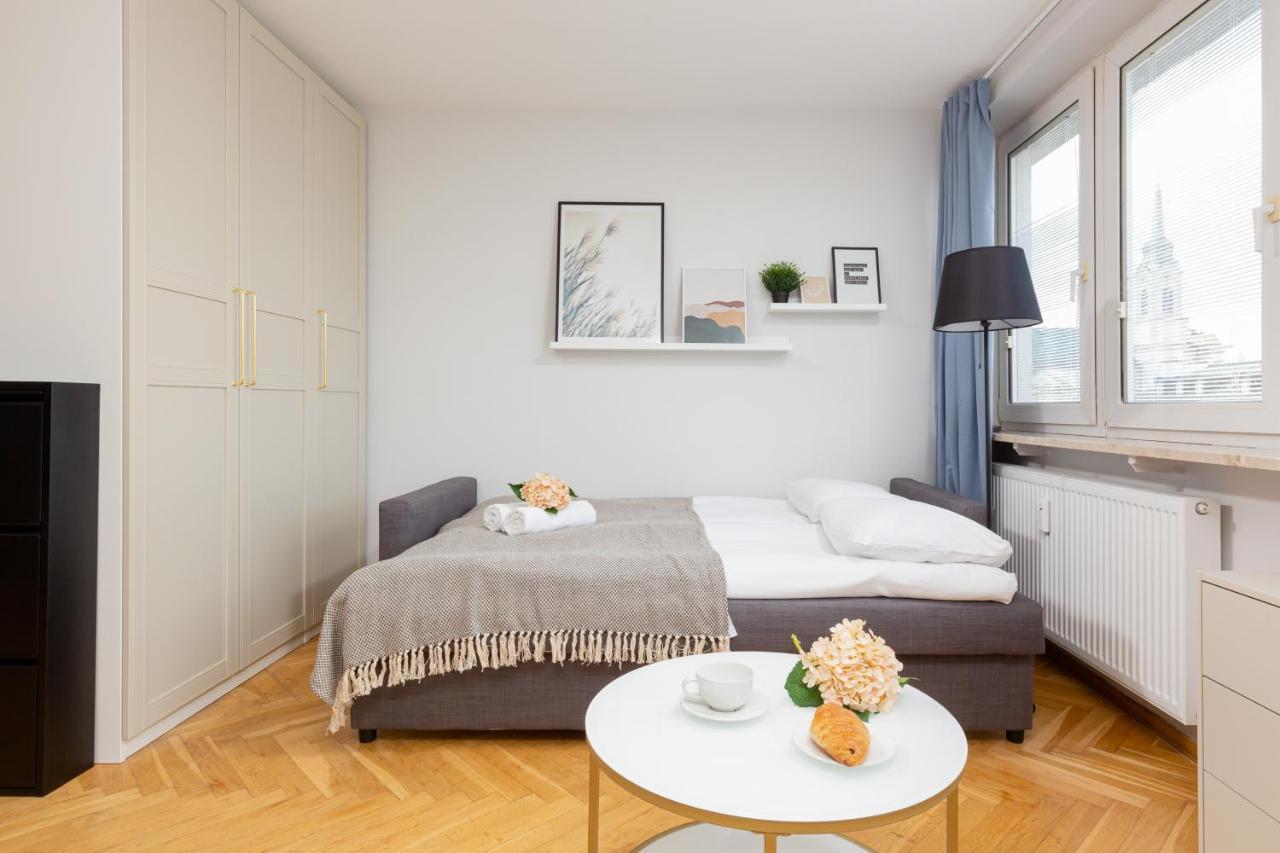 Old Town By Renters * Warszawa